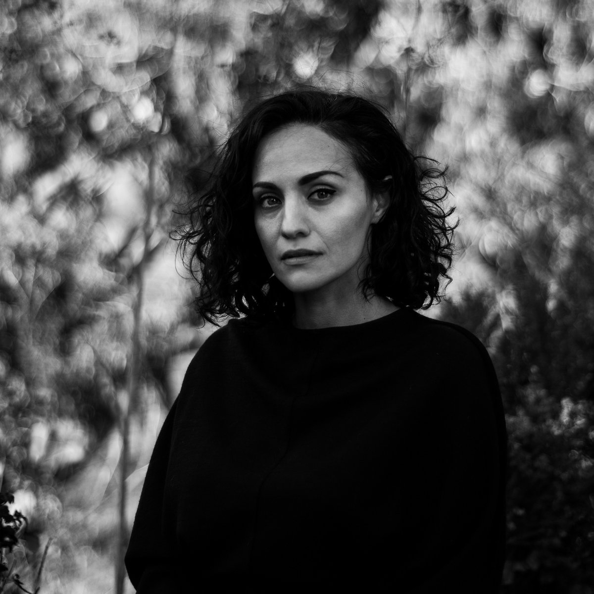 soundwave_SF's tweet photo. Sholeh Asgary is an Iranian-born interdisciplinary sound artist whose immersive works, performances, and audience-participatory scores implicate the viewer-participant into future mythological excavations.
March 17 7pm 

https://t.co/teEB7mHzIa https://t.co/9yWITRVP36