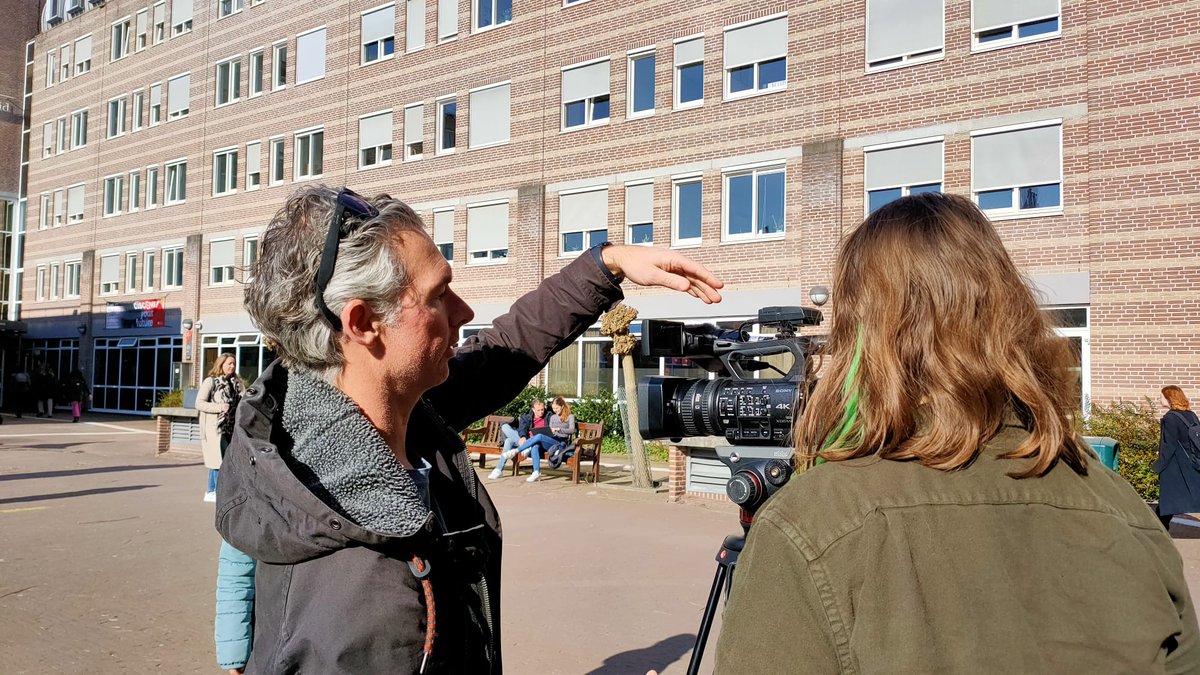 Pro-Time Broadcast (@protimeav) on Twitter photo 2 dagen lang weer de basis van beeld, geluid en montage gedoceerd door <a href="/JodyBrouwer/">Jody Brouwer</a> aan de #rijksuniversiteitgroningen samen met @annetoof voor groep enthousiaste studenten! 2 dagen lang weer de basis van beeld, geluid en montage gedoceerd door <a href="/JodyBrouwer/">Jody Brouwer</a> aan de #rijksuniversiteitgroningen samen met @annetoof voor groep enthousiaste studenten!