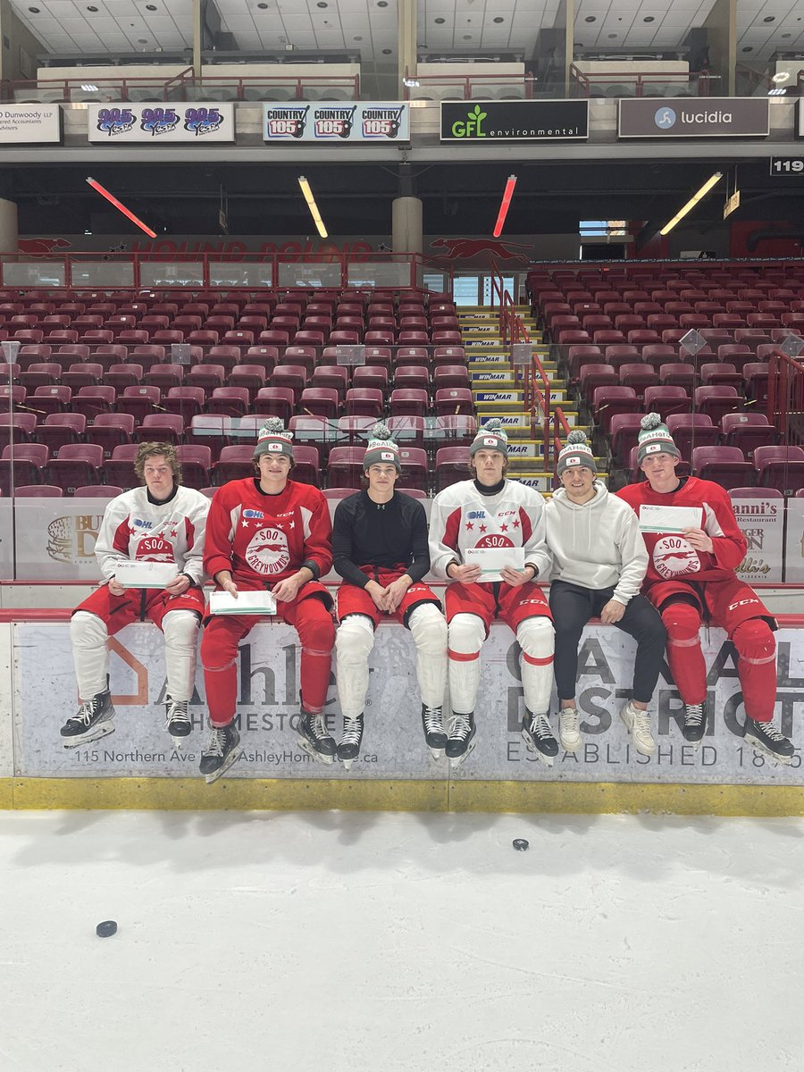 We all joined <a href="/CanadasLifeline/">Canadian Blood Services</a> stem cell registry because our decision could save the life of someone needing a stem cell transplant. 

Almost a 1000 patients in 🇨🇦 are waiting. Register today at blood.ca/BeAHero. <a href="/hkygivesblood/">Hockey Gives Blood</a> <a href="/OHLHoundPower/">Soo Greyhounds</a> <a href="/OHLHockey/">Ontario Hockey League</a> <a href="/CHLHockey/">Canadian Hockey League</a>