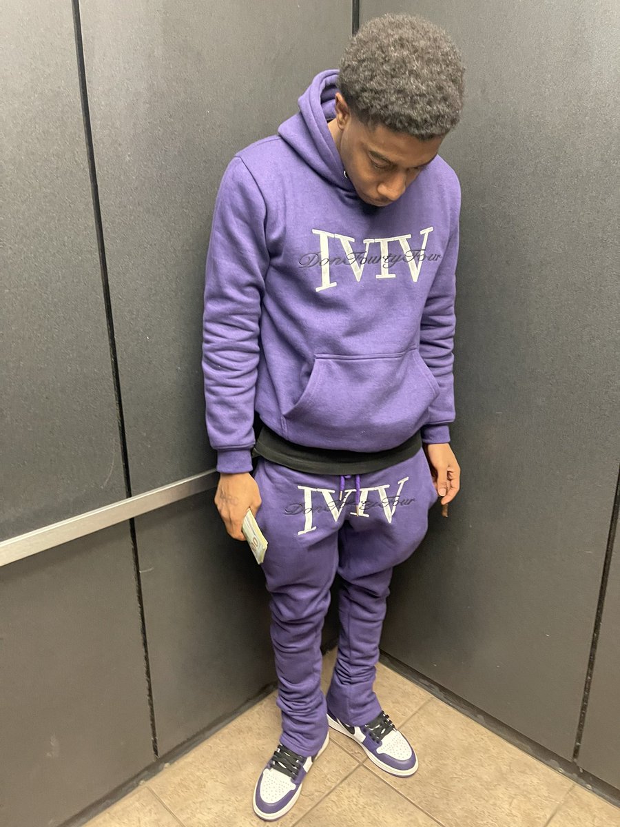 i be errwhere i can’t go☔️💫 #Tha44Way #Don44  <a href="/Don44Apparel/">Don 44</a>