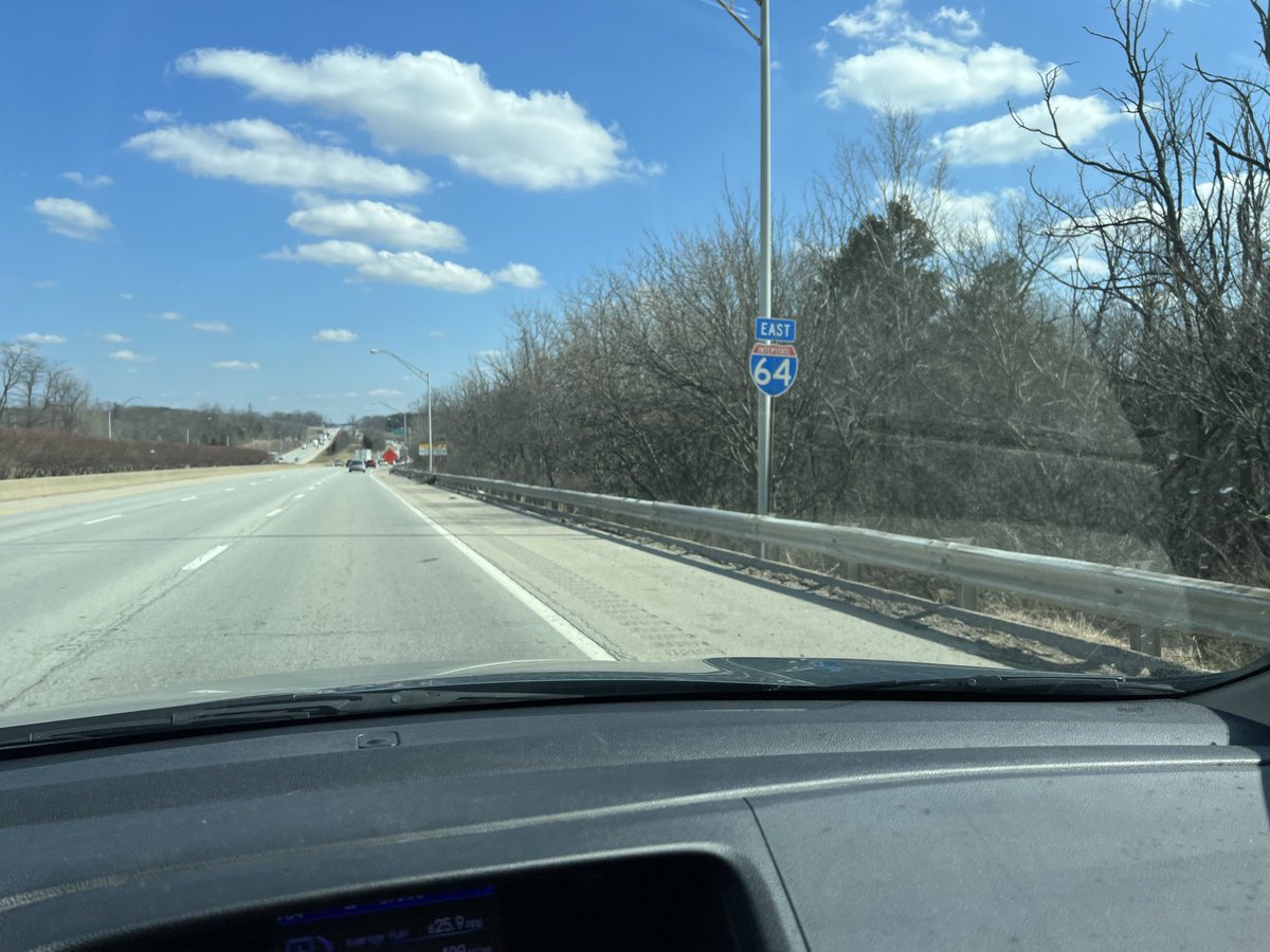 mammatusman's tweet photo. Driving 64 East to be with @kruserandkrew & @BillMeck from 3-4 EST on @WVLK to talk about @SevereWeatherUS #Kruser #partnership #severeweather #kywx #lmkwx https://t.co/IYxxZ1xOcU