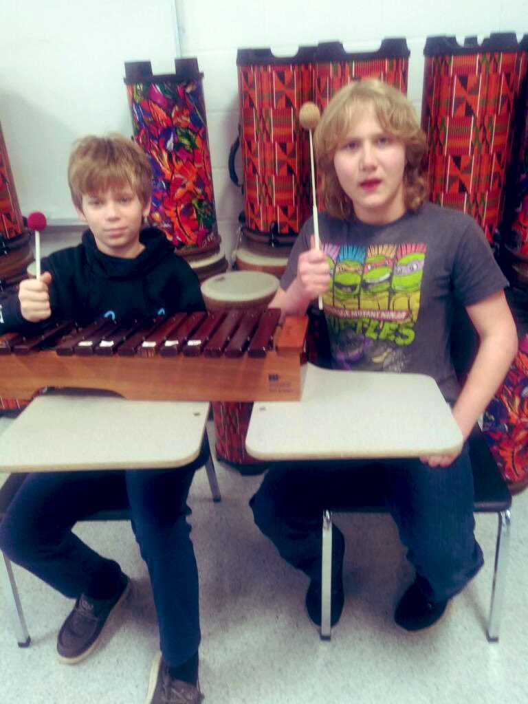 TEMDClassroom's tweet photo. We had a great time working together to make music with peer helpers in music class today! We are learning how to play different instruments! #ewingpride #BetterTogether https://t.co/Q0s65AX0Rb