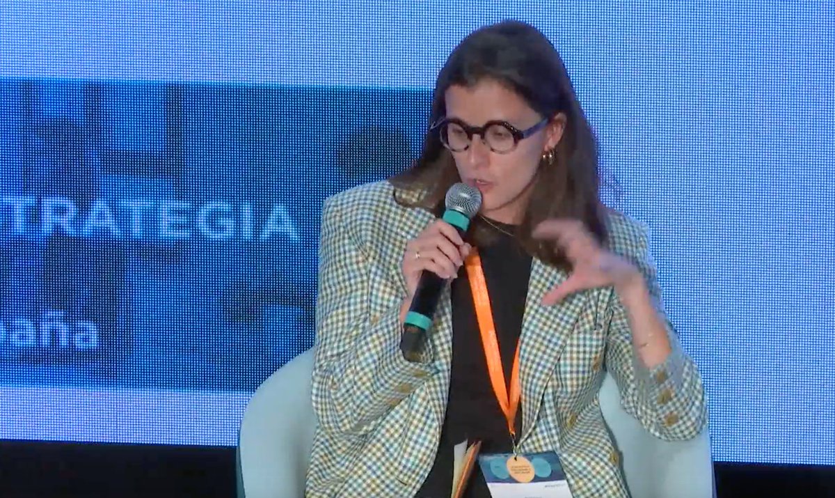 ACW_asociacion's tweet photo. 💥Recordando la #ProWorkSpacesConference 2021
📹Microvideo SLOT8️⃣ #MartaGrácia CEO #Cloudworks
🎯"Hemos mantenido la previsión de crecimiento en cuanto a m2, pero hemos tenido que replantearlos la distribución de los espacios…"
👉https://t.co/U7x9ws5MX2
#coworking #flexoffice https://t.co/SRLsCm3KLa
