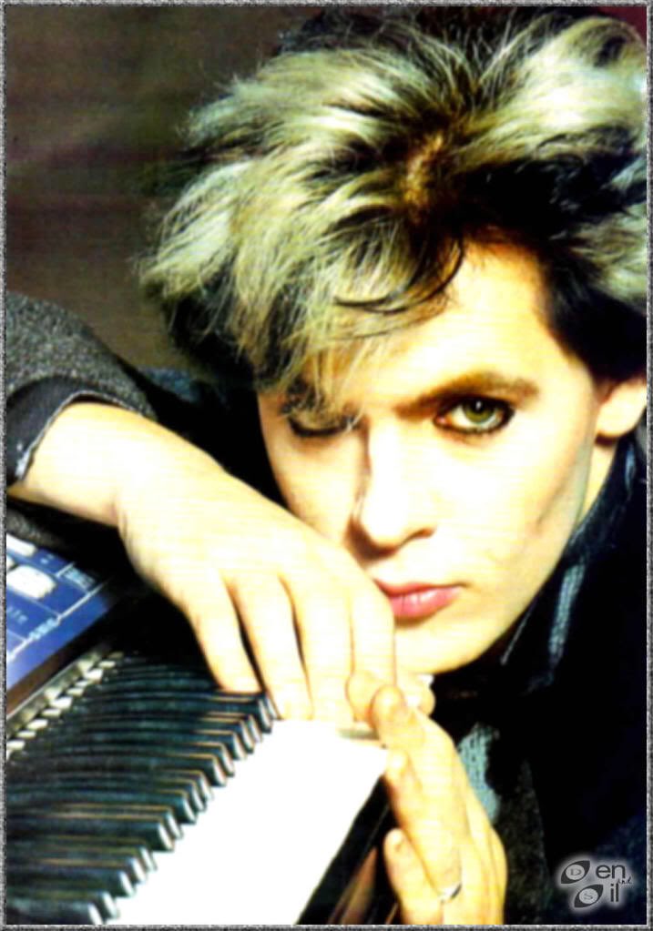 mskaz's tweet photo. @Lubchansky My 14 year-old self is highly, HIGHLY offended. Nick Rhodes was/is very cool. https://t.co/0b1EBgXb7L