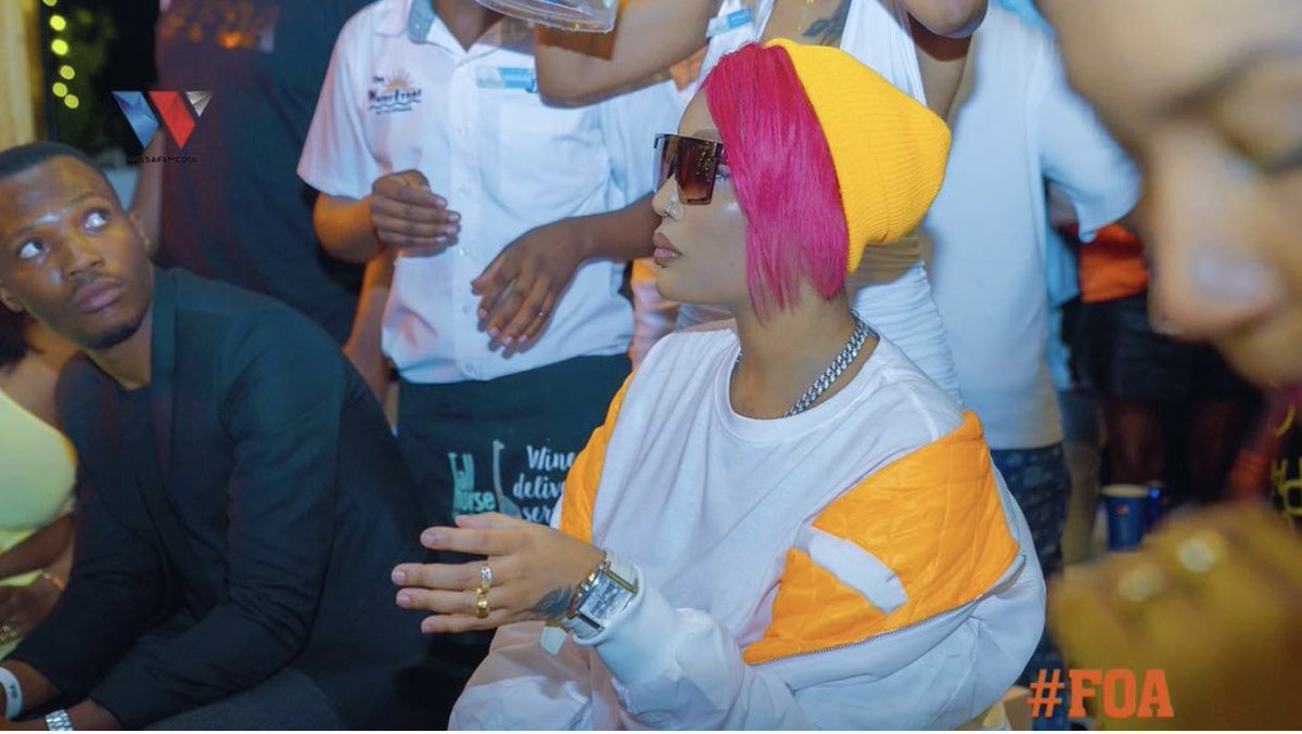 wasafifm's tweet photo. Queen Irene Uwoya ndani ya SlipWay kwenye Listening Party ya #FOAEP . 

#FirstOfAllEP | #FOAEP @diamondplatnumz https://t.co/Mmt9aeXmRX