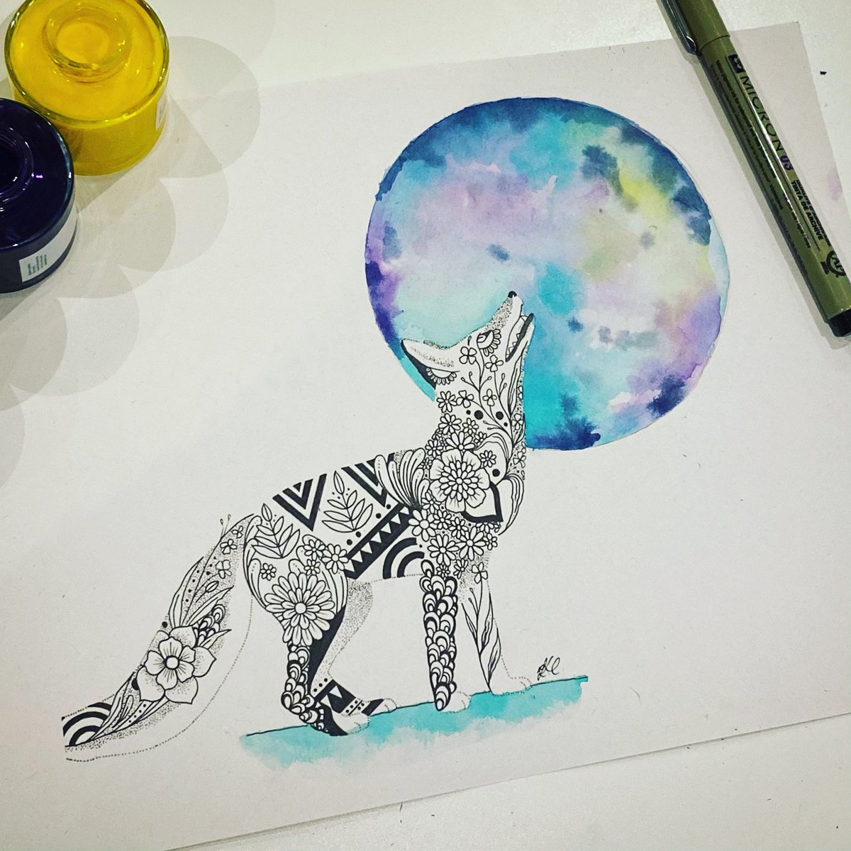 MyCreativeDisc's tweet photo. I’ve been itching to create for days

I didn’t know what to start with, so decided to experiment on an existing project 

Plan to play around with different techniques over the next few weeks on this design… let’s see where it takes me 🦊 

#art #animals #fineliner #ink #fox https://t.co/xQQijJZF42