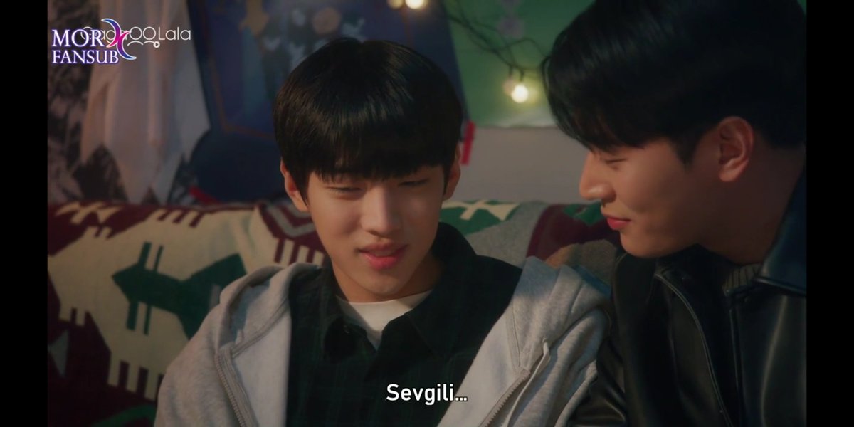 gug_oegeojuja's tweet photo. Nasıl da ağzı kulaklarında🤭🤭
Finished 😎✅🤗😍
#SEMANTICERROR
#SemanticErrorFinal
#SemanticErrorFinale
#SimaentigEleo
#SemanticErrorEP8 #ParkSeoHam
#ParkJaechan https://t.co/GFRKieesdo