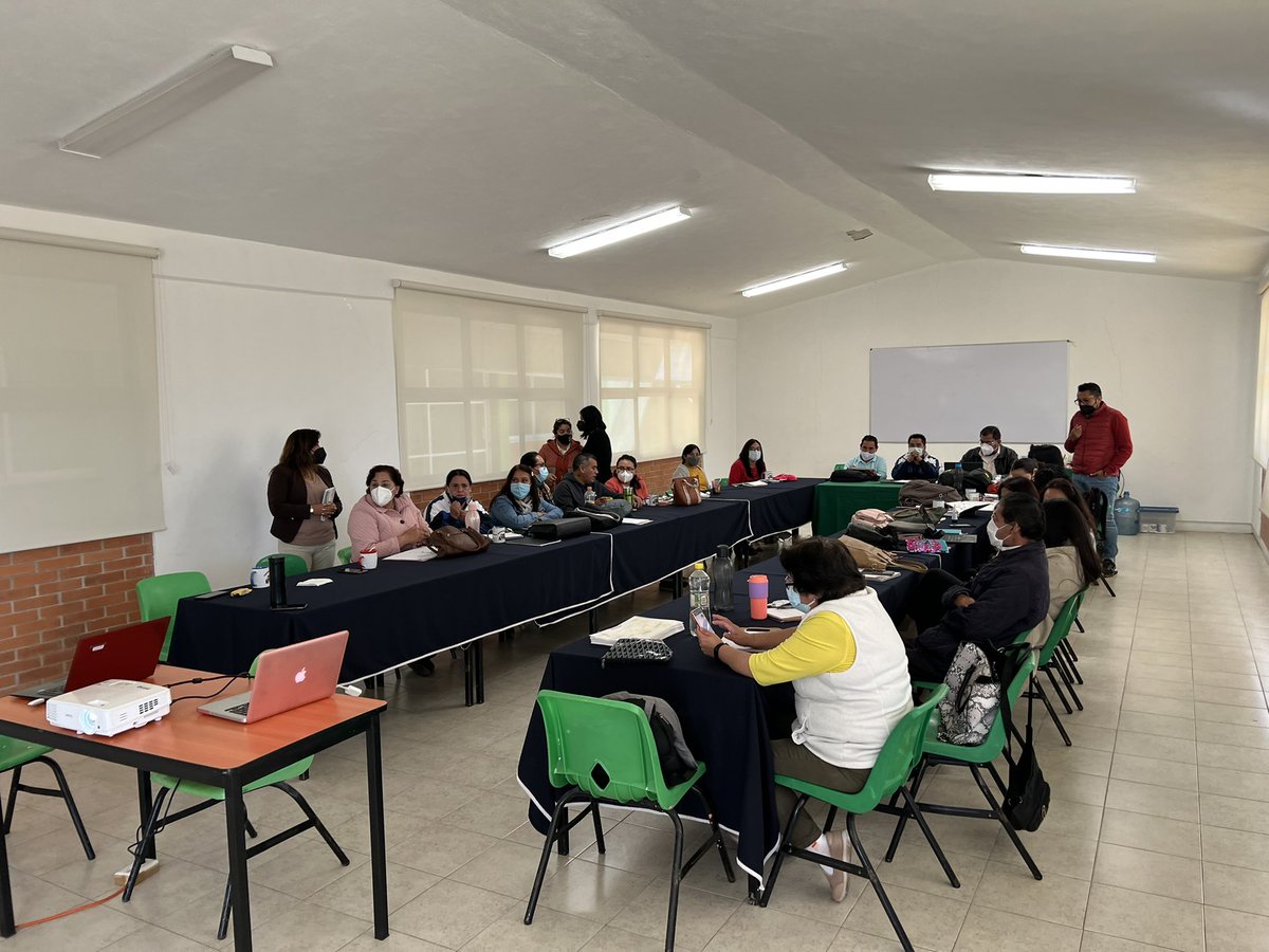 AlfonsoAvilaT29's tweet photo. En la #EPO51 se profundiza en la evaluación continua e integral de los estudiantes de #EMS. Las jornadas de acompañamiento permiten trabajos colegiados por institución. @SEMSedomex @SeducEdoMex https://t.co/WJlspsSNo9
