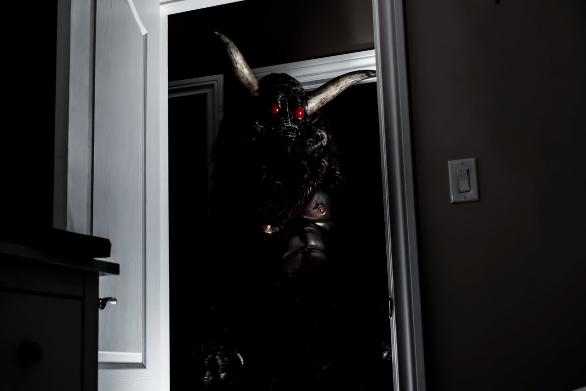 Teens and demonic beasts really aren't the best mix 👿👿👿 Be prepared to be afraid. You can watch Paranormal Survivor on HauntTV. Find us on Channel 773 on The Roku Channel #Haunted #Demons #ParanormalSurvivor