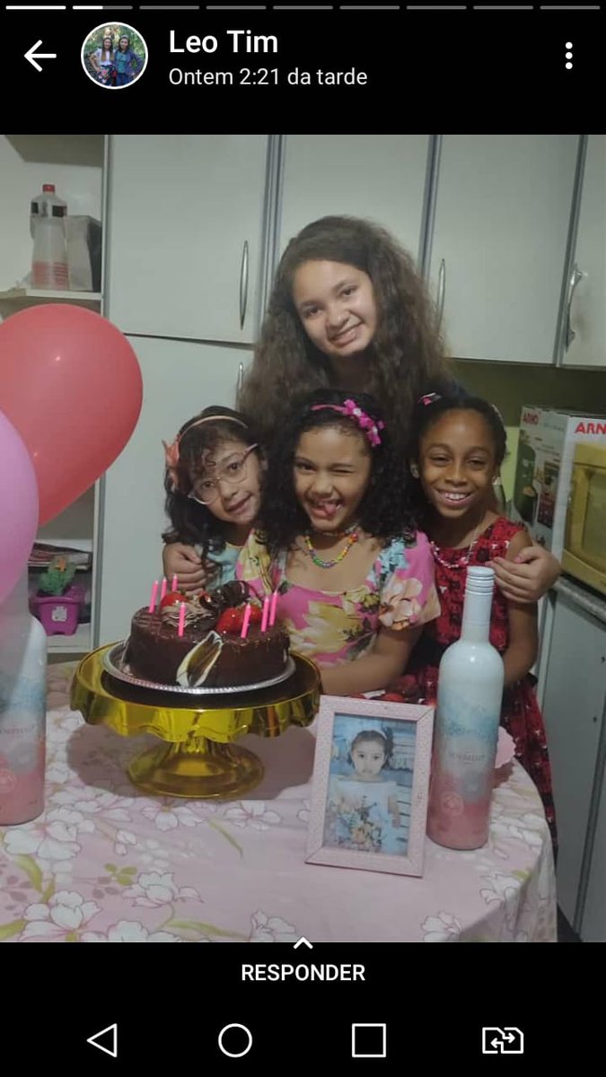 psicoland40's tweet photo. Filhos são dádivas de Deus!
Amo vcs meninas! https://t.co/2E4Csr3GOJ