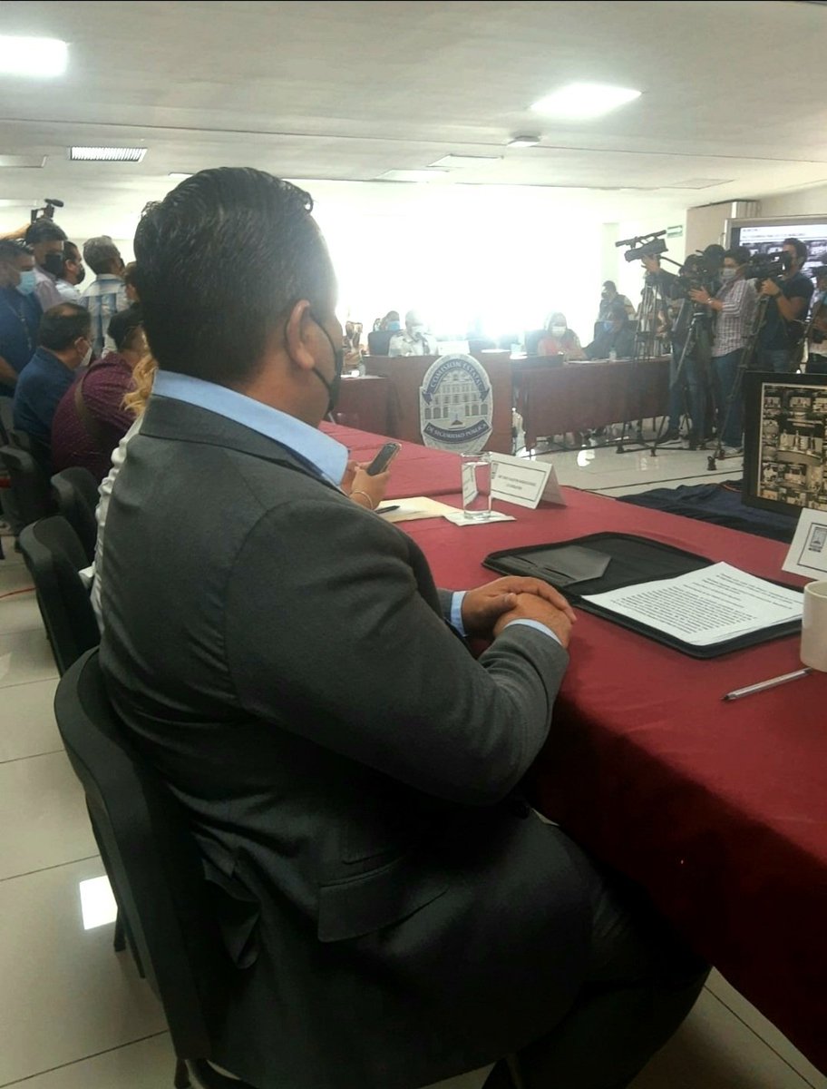 BetoSanchezOrt's tweet photo. En comparecencia titular @CES_Morelos señale que funcion #seguridadpublica   obliga a observar #ddhh por ello pregunte si cuenta con Protocolos Actuación para Atención de Personas con #discapacidad e Interpretes Lengua de Señas mexicana y en Sistema Braille. https://t.co/T89eZ8k1iN