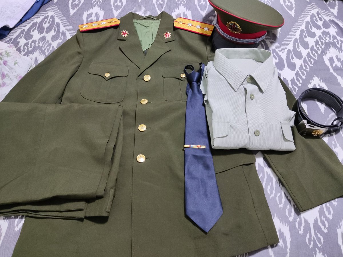 linlin79413845's tweet photo. 中国人民解放军陆军🇨🇳
87式陆军常服 上尉 2000年后 https://t.co/gzNiTtdcx4