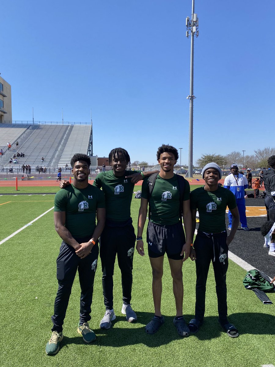 Congrats to the Lake Ridge varsity sprint medley relay team that just won first place at the Lancaster meet of champions. They turned in the 13th fastest time in the nation!!!!!