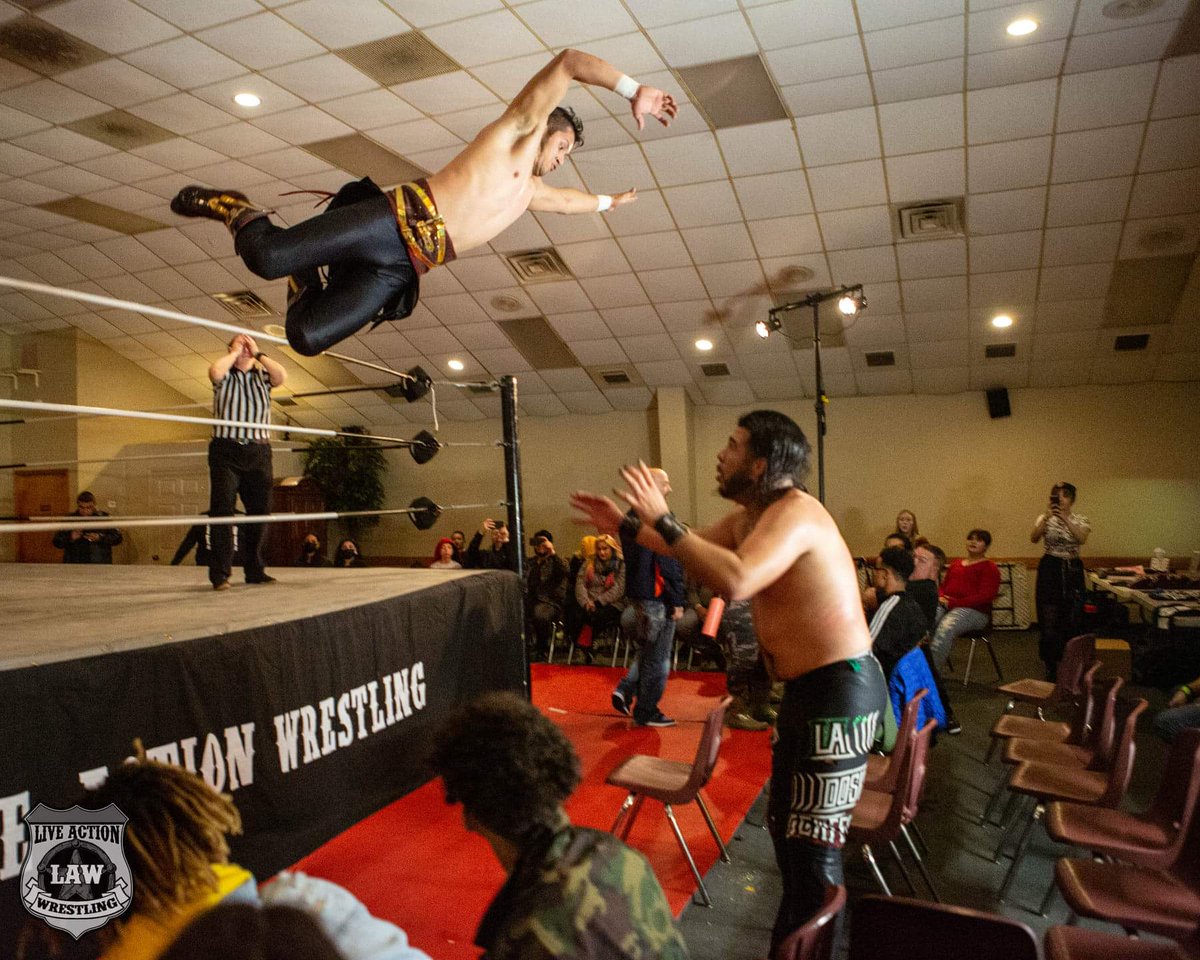 LayinTheLAWDown's tweet photo. #HairVsHair was a slugfest, a fight. A battle to keep one's identity. #ElSilencio and #LowRider's identities: Verdaderos Guerreros (True Warriors)! Both walked away the latest 🇲🇽 Gladiators to dispute their Cabellera (Hair)! #LAW #LayinTheLAWDown #LAWForever #LAWKaty

📷 @tcbinla https://t.co/okiAHnfioe