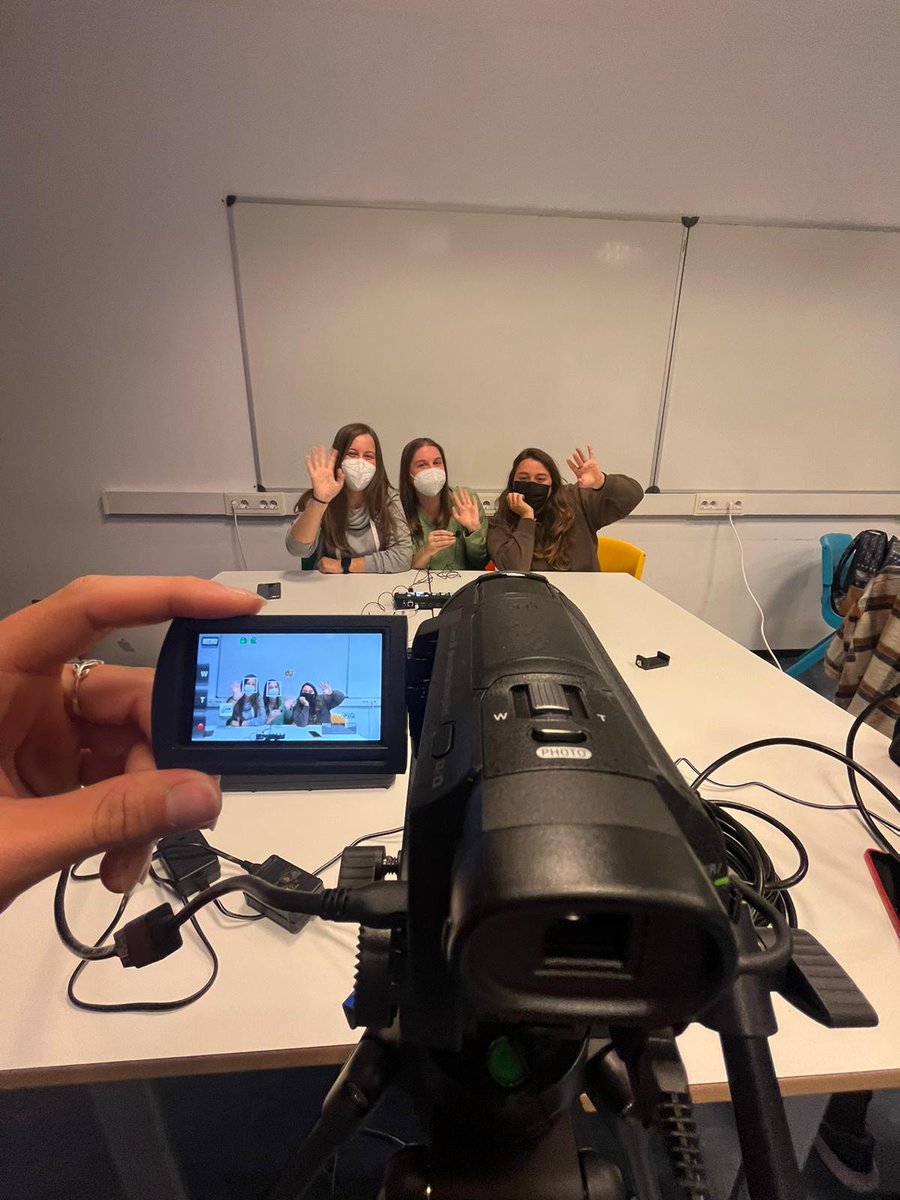 al387358's tweet photo. Hoy hemos estado en directo en Twitch , hemos sido Streamers por un día. #MI1855B https://t.co/uHvlJnXIXt
