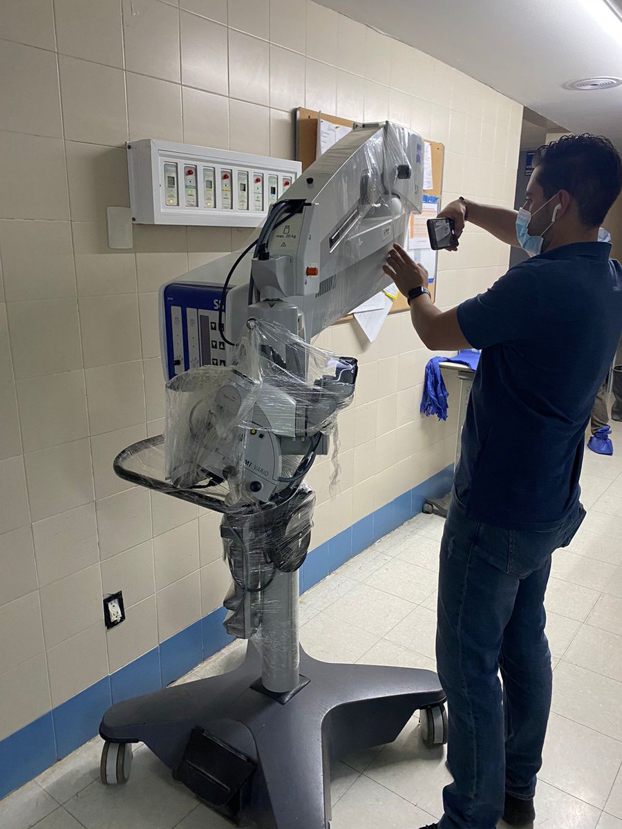 GustavoRenteria's tweet photo. El Dr. Ramiro López, Director Normativo de Salud del ISSSTE, confirmó la entrega de equipo médico en el Hospital General “Santiago Ramón y Cajal” en el estado de Durango, como parte del rescate, fortalecimiento y dignificación de la atención médica.

https://t.co/lNSMZo2v7v https://t.co/NjXYCU8bVE