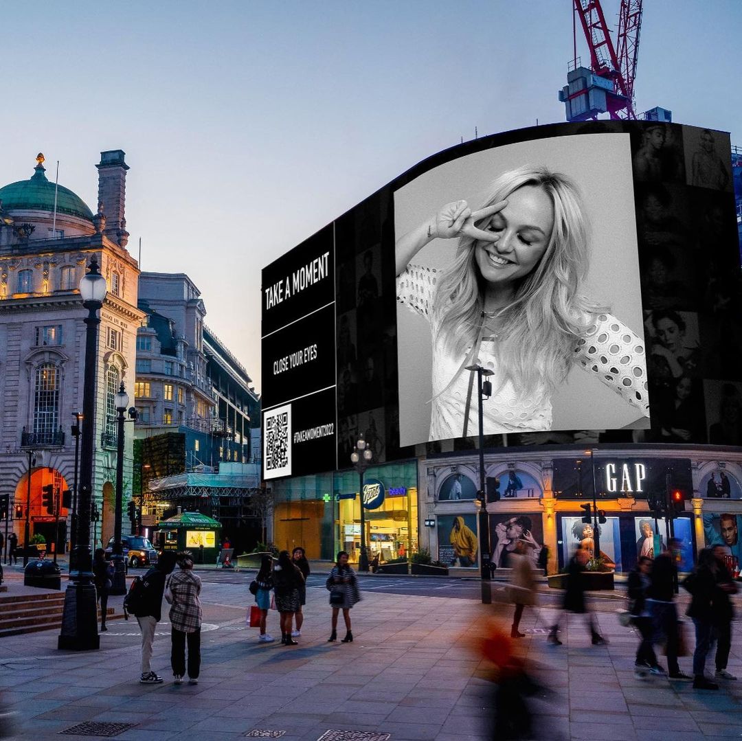 Close Your Eyes.

#EmmaBunton up on the screens of Picadilly Circus for the #mentalhealth campaign #TakeAMoment2022.