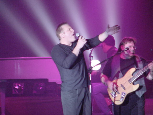 salemccnj's tweet photo. In the early 2000s, SCC hosted several concerts featuring well-known country artists in partnership with Appel Farm Arts & Music Center. Collin Raye -- who’s enjoyed 4 number-one hits on the country charts -- performed to a packed DuPont Field House in spring 2001. #tbt #SCC50 https://t.co/gD4S8R9I7D