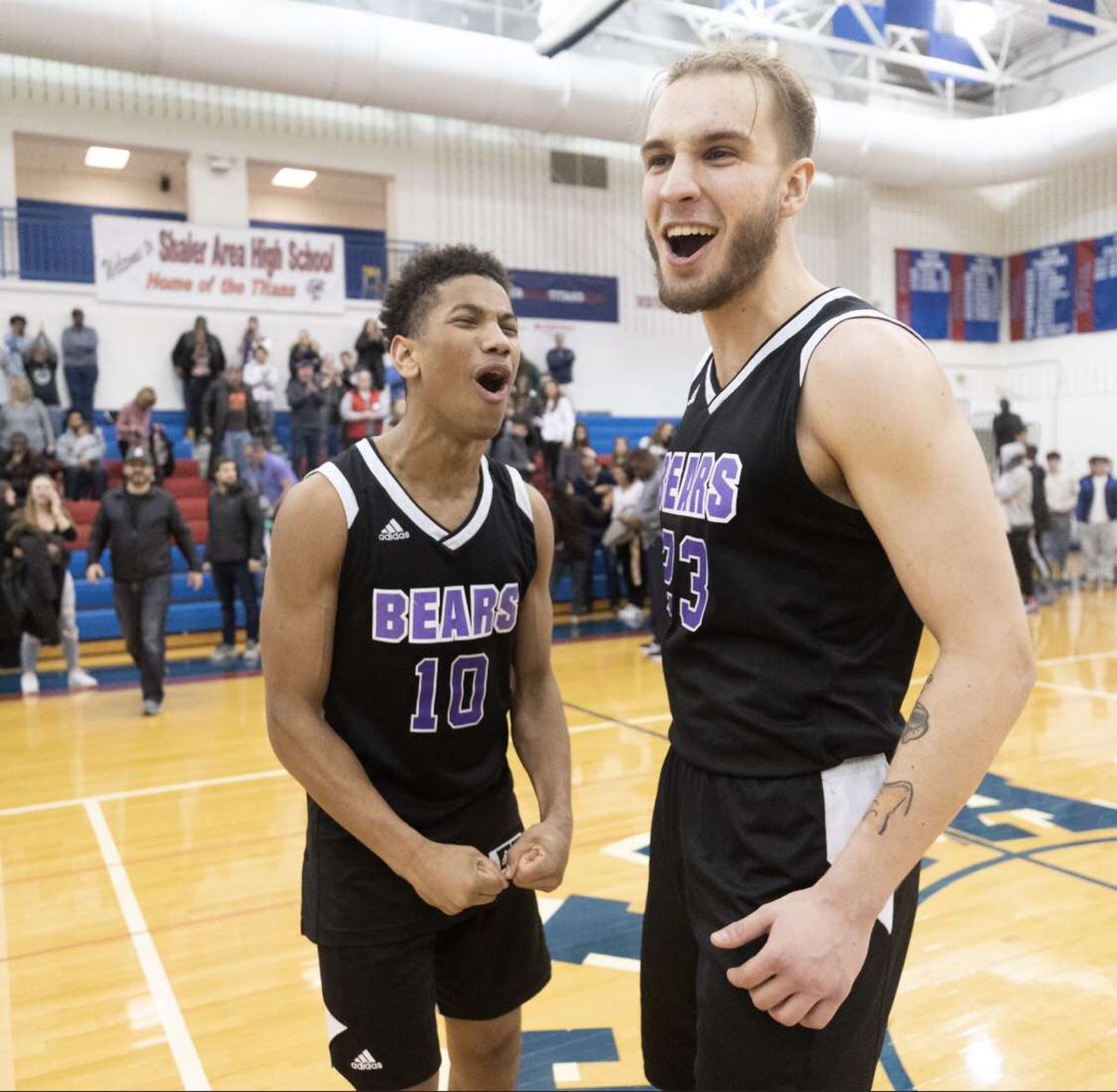 JMJ91003's tweet photo. all love , thank you ! @wt_boys_hoops https://t.co/c8LbJsmfBn