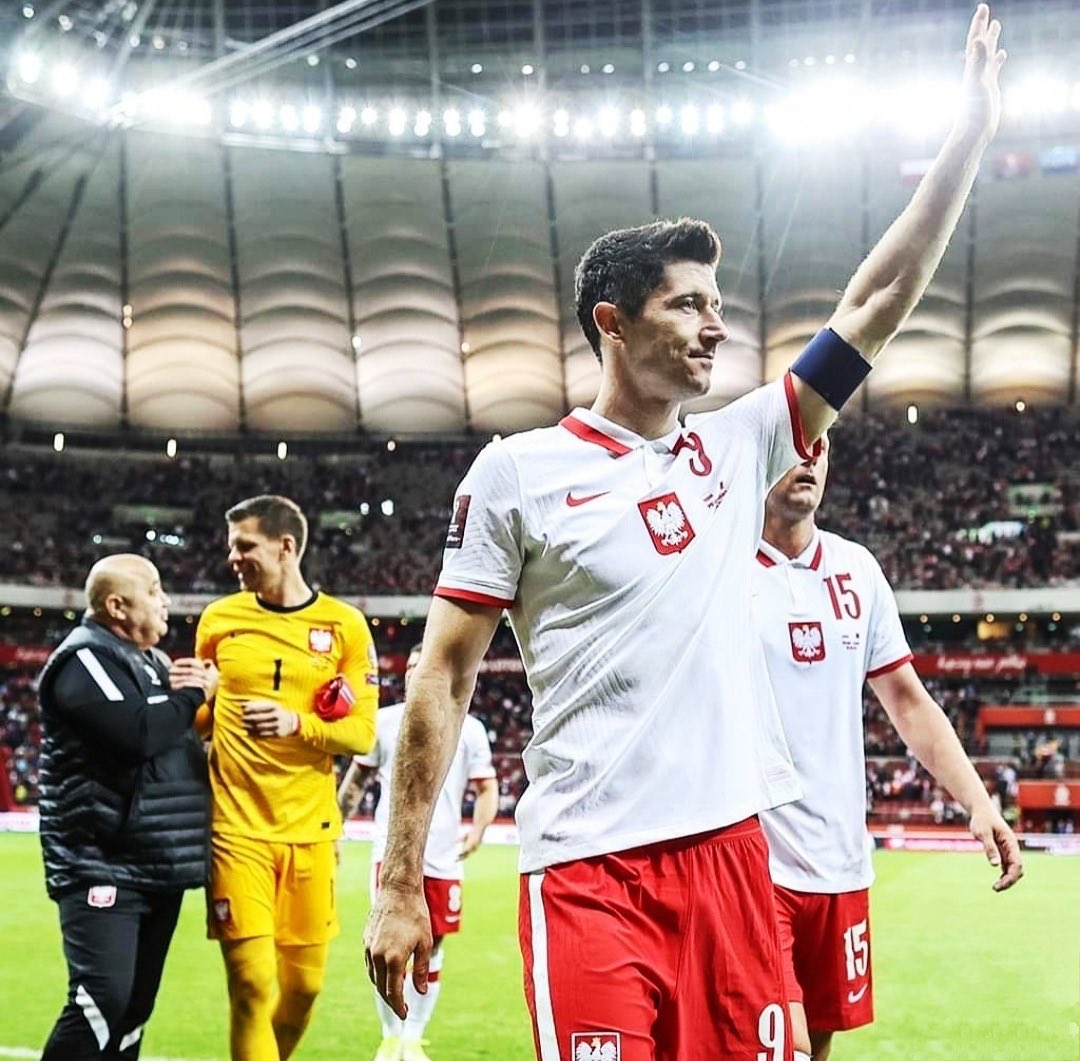 JilshieFCB's tweet photo. A Hundred+ Reasons Why Robert Lewandowski is the Greatest Striker of This Generation

(A thread) https://t.co/K9lgCHpQA1