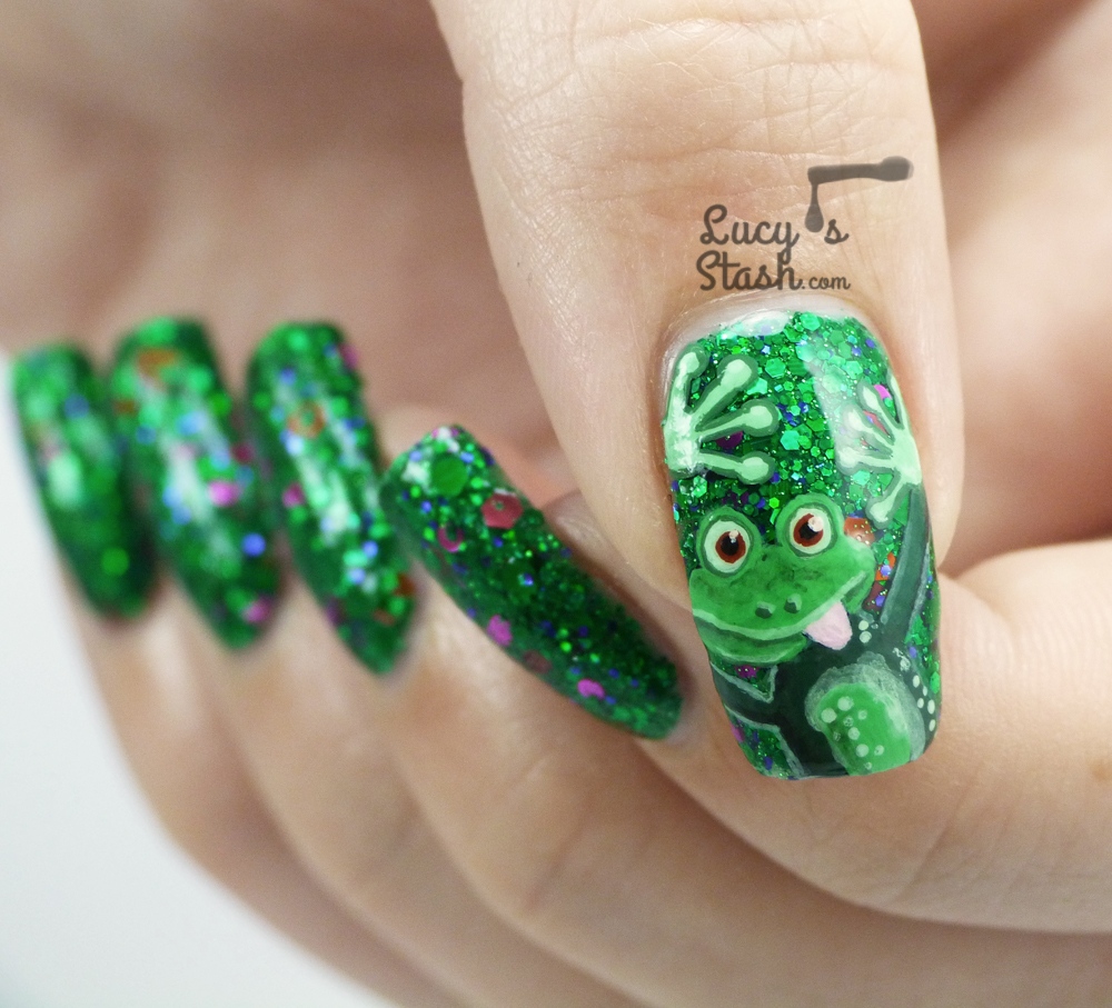 PEAKABOO! 🐸🐸🐸

I hand painted the frog with acrylic paint over nail polish 🐸

#nailart #nailsoftheday #manicure #nailitdaily #manimonday #nailartpromote #frognails #notd #nailartist #weloveyournailart #hairandfashionaddict  #daretobare