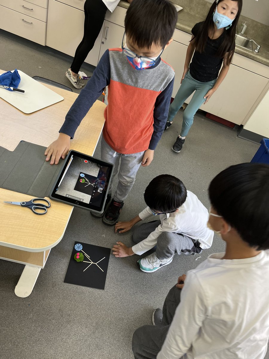 CatGilbertArtEd's tweet photo. 2nd Artists Stretch &amp; Explore! Love stop-motion animation as a bridge between digital and traditional art. So open-ended for ideas &amp; media, tons of collaboration  &amp; communication skills needed, and FUN! #SycRidge #SRidgeSTEAM #dmsef #TABchat https://t.co/e6OLSMWkCI