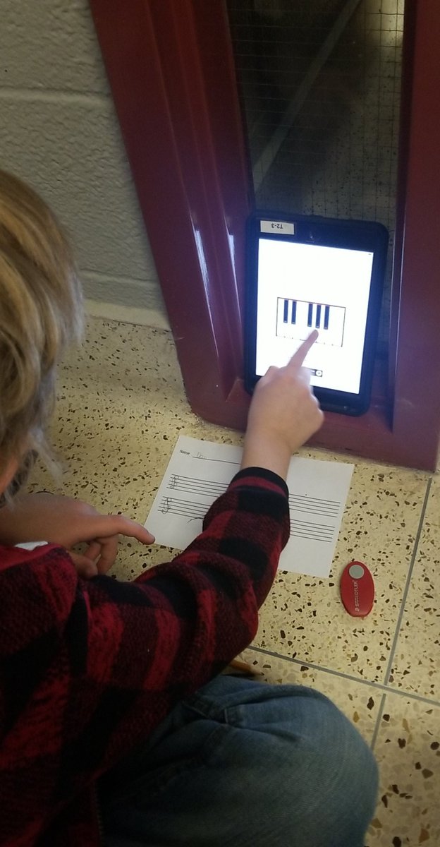 The creativity was flowing today during gr.4/5 music🎵 Ss used an online keyboard to come up with songs using the C major scale, then practiced writing the notes on a staff. <a href="/ThamesfordPS/">Thamesford_PS</a>