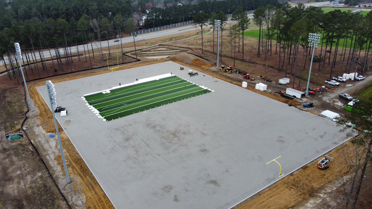 HERE WE GO!!!!! Laying the Rug! #AllAboutTheW