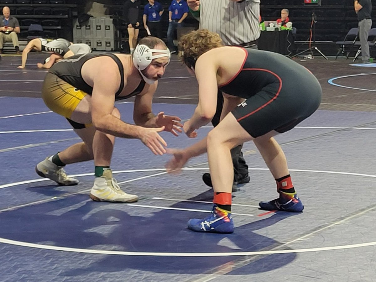 TempleWrestlin1's tweet photo. Grigol Khochiashvili with another FALL! Esenov and Petrucci take some tough losses. Marte, Dobbins, and Poe coming up! #HoosNext!? https://t.co/eq2zRJh8qL