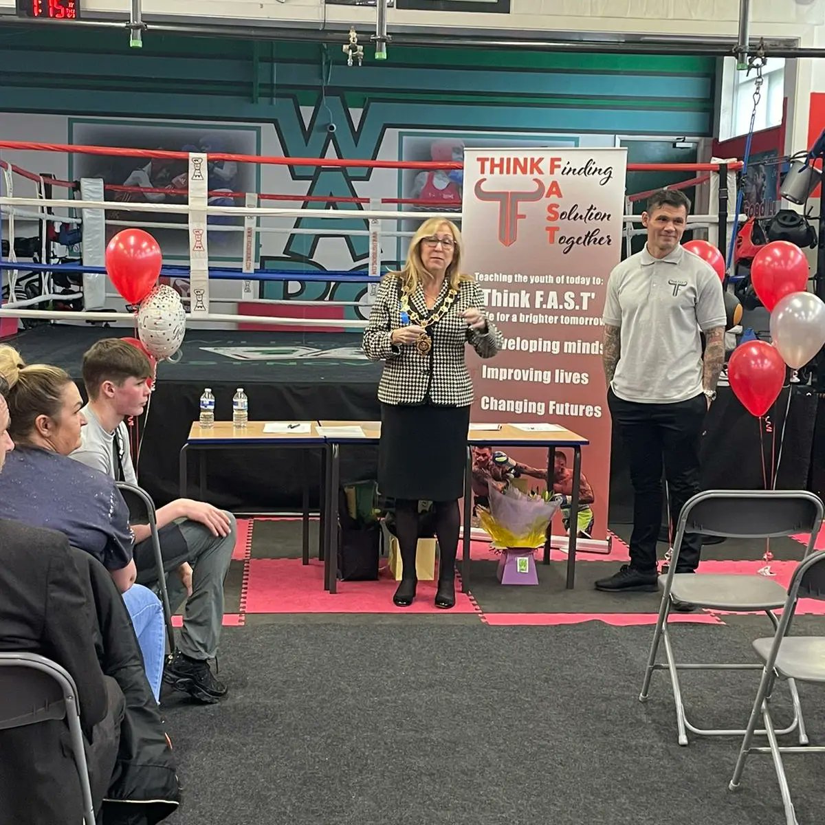MartinMurrayBox's tweet photo. Amazing day at the #ThinkFastAcademy.
Big thanks to all the staff, sponsors, guest speakers, funders, St.Helens council and to everyone who turned up.
Without the support of everyone, we wouldn't be able to provide the service that we do.
So proud of all who graduated today ❤ https://t.co/MbPp2a4zoM