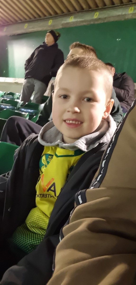 tommyking18's tweet photo. The boys first premier league game #otbc https://t.co/ad2cR7slXP