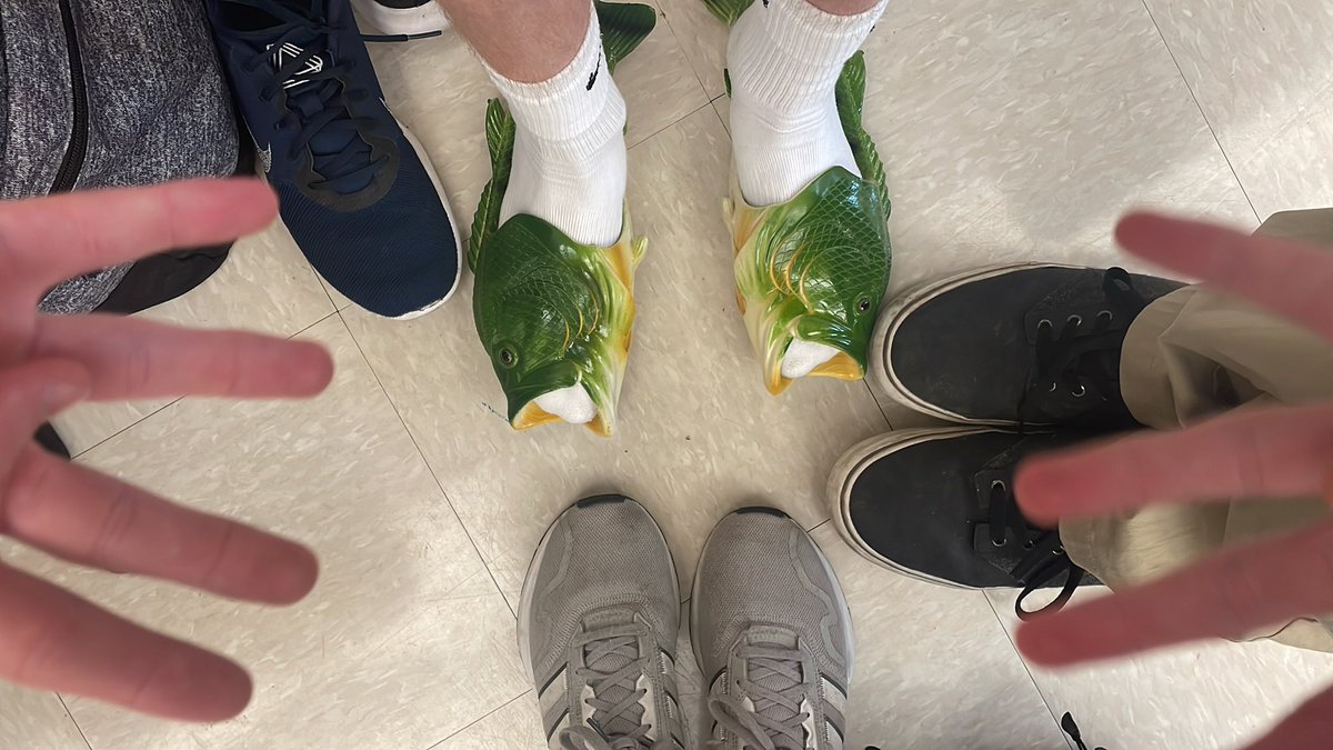 lorenzodevo's tweet photo. Like for the fish sandals. https://t.co/ixbjpl5JQH