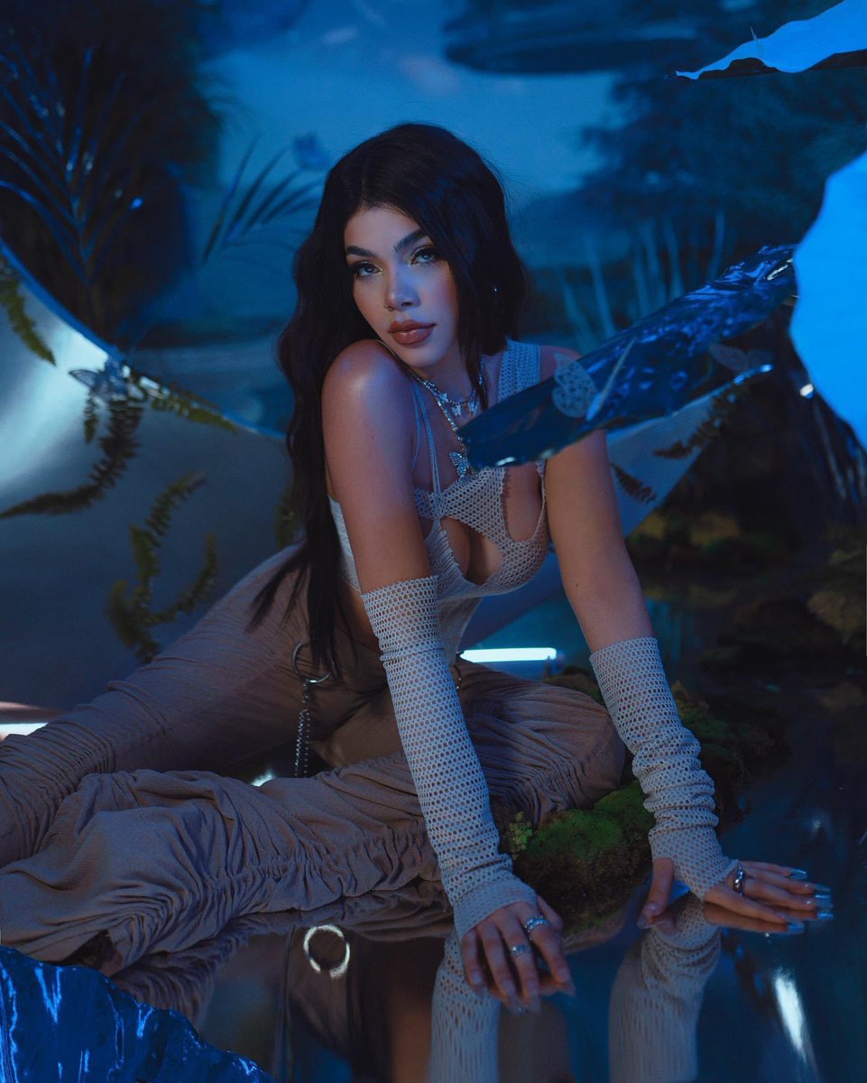 PopBase's tweet photo. Kenia Os announces her debut album ‘Cambios De Luna’ drops on March 24th. https://t.co/9ke6D75GwX