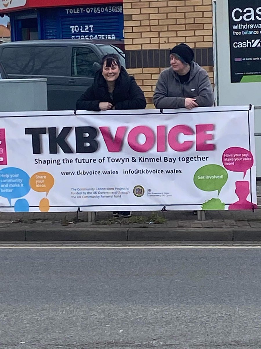 TkbVoice's tweet photo. A great day of #grassroots activism, lots of engagement on the socials! 3 new signs up to our website https://t.co/uAUjXfuA5b & 3 new expressions of interest for the Community Partnership plus we are over 200 followers on Facebook! Thanks 2 #TeamTKB !#TKBVolunteers @NWalesSocial https://t.co/zyH5TYd6T9
