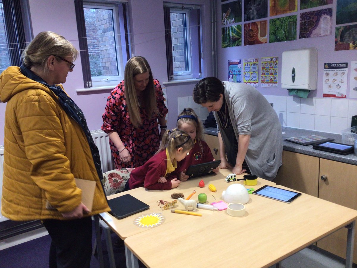 ClaireGreenway4's tweet photo. Our youngest children @StJamesNur &amp; @StJamesYear1 where able to share their skills using iPad with teachers and professionals from the world of education. @AppleEDU #AppleDistinguishedSchool https://t.co/YiLh19Q0YI