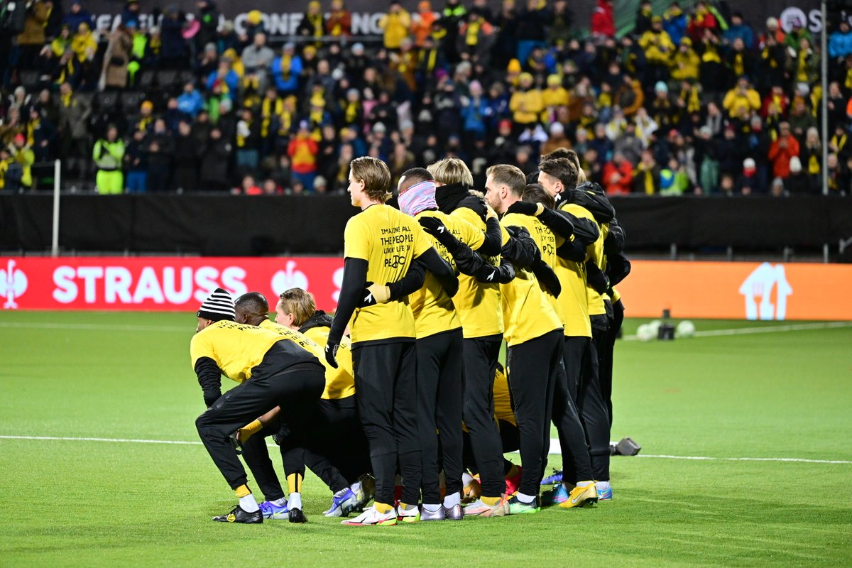 Glimt's tweet photo. 🎶Imagine all the people
Livin' life in peace 🎶 

#glimt #UECL https://t.co/uzvIGOqQkU