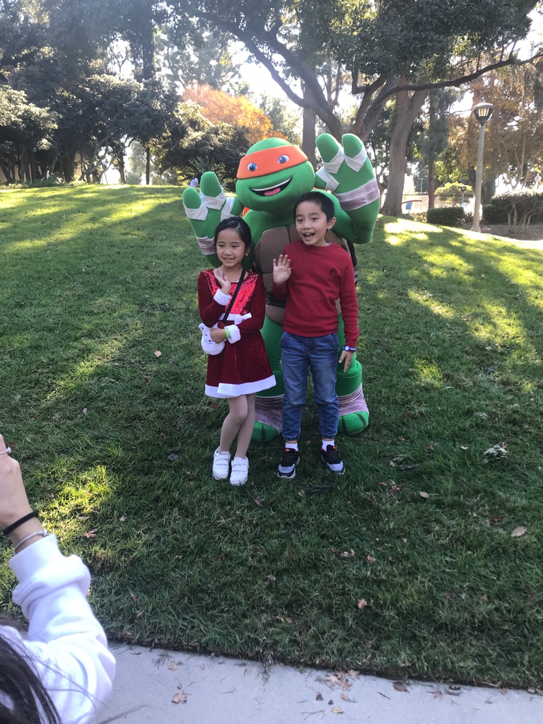 KidsCanCosplay's tweet photo. It's Friday! 

Who wants some Pizza?!?

#kcc #kidscancosplay #causeplay #cosplayforacause #tmnt #tmntcosplay #tmntcosplayer #michaelangelo #michalangelocosplay #nonprofit #nonprofitsofinstagram https://t.co/XppBEXyGoc