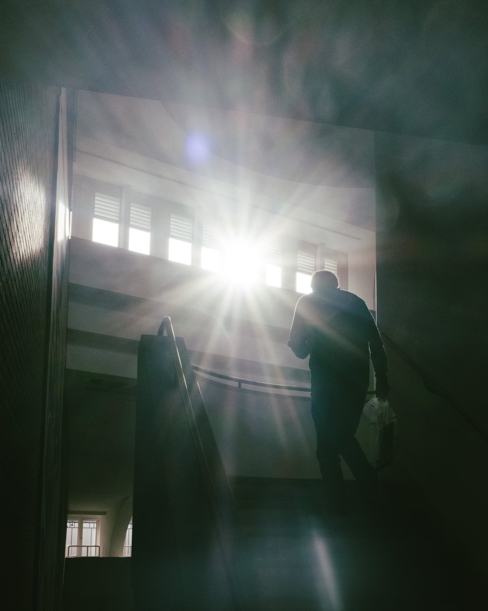 tbxnt_'s tweet photo. something shiny // fuji x100f https://t.co/xGS9RKwdcD