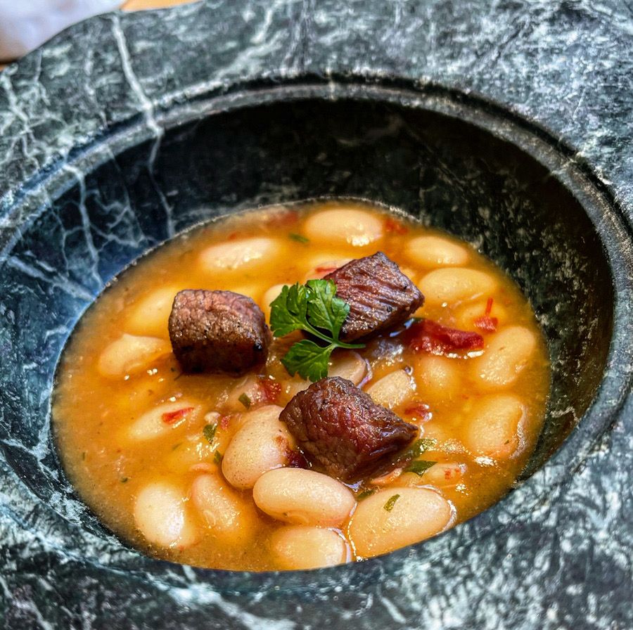 planetaconserva's tweet photo. El antiguo "El Club Allard" aprovechando el parón al que nos obligó la pandemia ha remodelado el espacio, el concepto e incluso el nombre, ahora es @AllardMadrid aunque @jefedecocina76 continua al frente de la cocina
Te lo cuento en nuestra web:
https://t.co/oN1VMqlEbm https://t.co/mDMtsUhth0