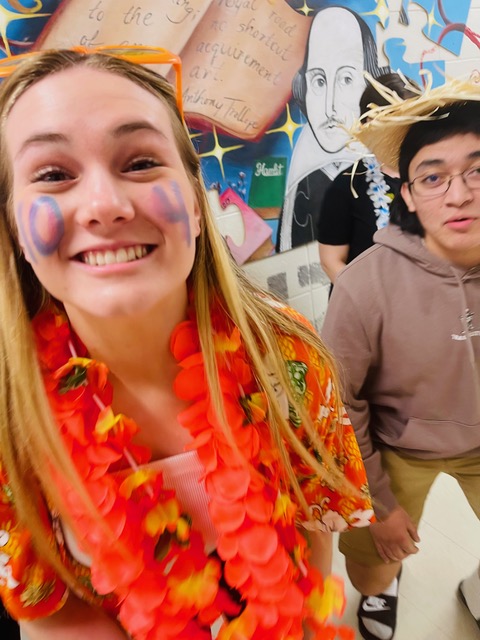ShepardAstros's tweet photo. It's Respect Week at Shepard and each day features a dress theme. Today it's Hawaiian Day (ride the wave of Respect.)
Many thanks to teacher Nicole Sonne for these great pictures!
#RespectWeekShepard https://t.co/KlLTpHlaCt