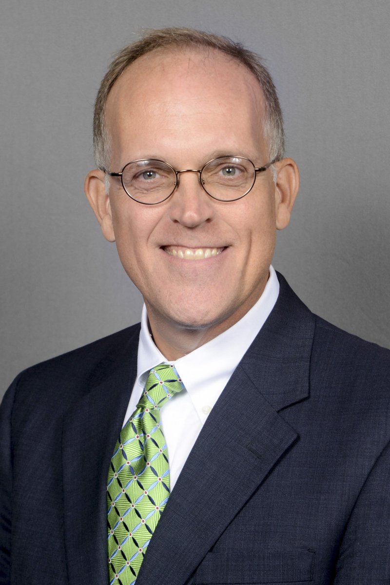 BREAKING: The Indiana Commission for Higher Education unanimously voted Chris Lowery to serve as the state's seventh Commissioner for Higher Education.

in.gov/che/files/2203…