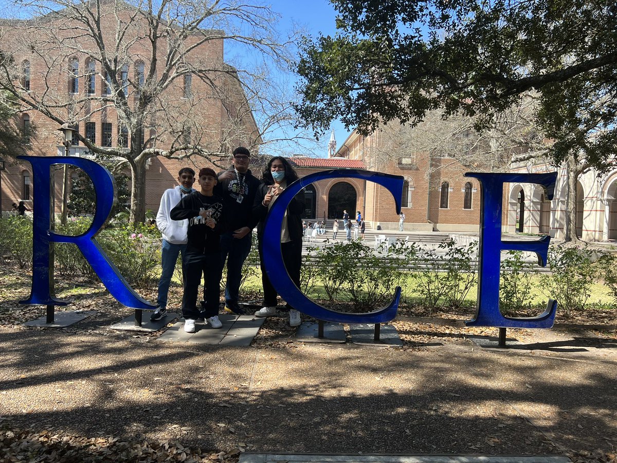 HumbleTSTEM's tweet photo. T-STEM Invades @RiceUniversity https://t.co/dxvEtu585O