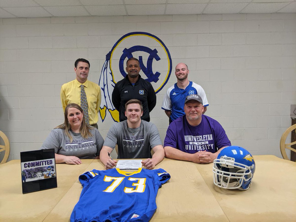 Great day today signing! Feels good to be a tiger! I can’t wait to be apart of a great program 💪‼️@CoachDaniels_IW @CoachTaylor_IW @CoachTreySmith <a href="/pepman704/">Matt Morrow</a> <a href="/ScoreboardRadio/">David Jones</a> <a href="/LinkJeffery/">Jeff Link</a> <a href="/NCHSBlueSheet/">North Carolina HS Football Recruiting Blue Sheet</a> <a href="/nc_hsfb/">You tagged the wrong account</a> <a href="/CarolinaVarsity/">CarolinaVarsity</a> <a href="/raandba73/">はる</a>