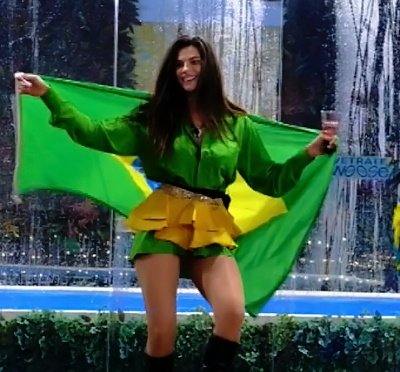 CartinaLa's tweet photo. #gfvip
Praticamente l'anno scorso il GF ce l'hanno salvato i brasiliani.
E quindi avevano ragione, gli italiani non sanno guardare i reality. https://t.co/56XFR4USuZ