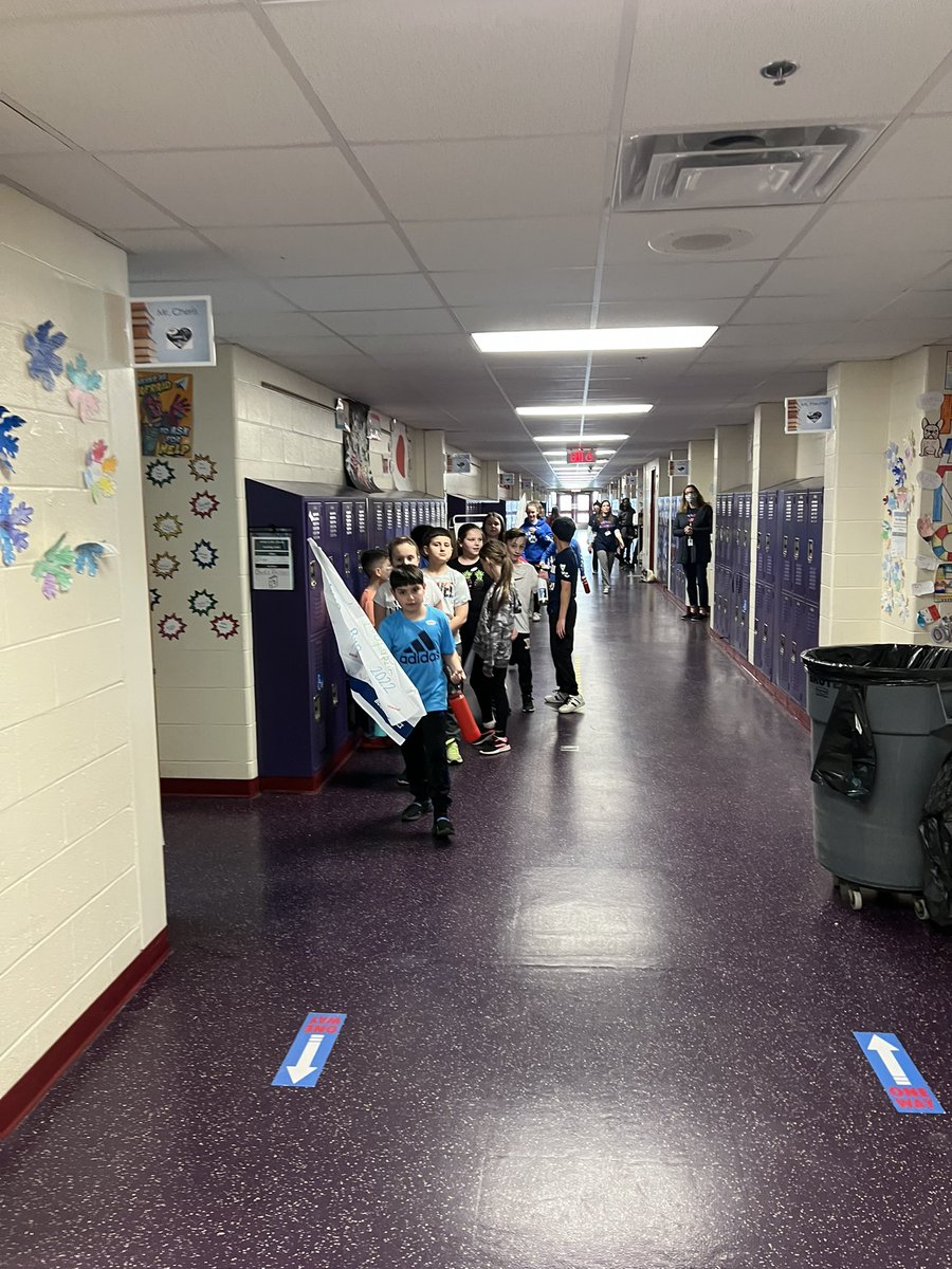 MrsFitz3rdGrade's tweet photo. Way to go Polk students. We raised over $10,000 for new swings!!!!! We participated in our fun run today. IT WAS A BLAST!!! Even more fun to get to embarrass your own child!!! https://t.co/6JdN0e5Rjc