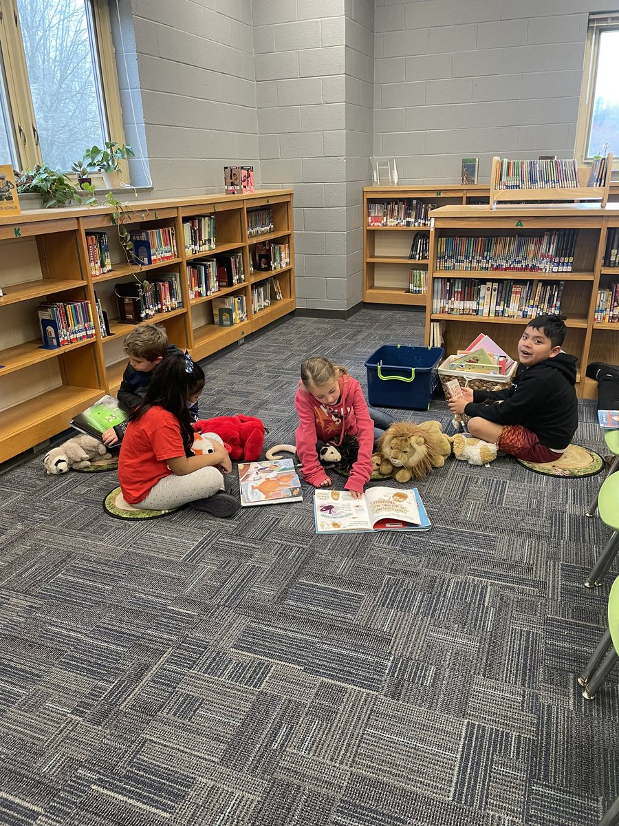 mediamatters2me's tweet photo. When the book fair is here and you have to manage all the happiness…you bring out the centers!🤗 @PFE_Rangers @TransylvaniaSch https://t.co/1aPmoQvJI6