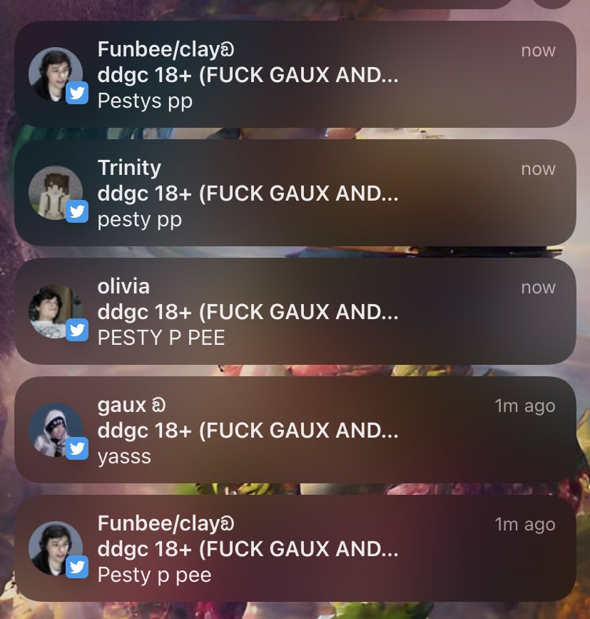 promiscuityuh's tweet photo. #ddgc MY FAVORITE GROUP I LOVE YOU ALL EVEN IF YOU BULLY ME WITH MY NAME 5MONTHS LETS GOOOOOOOOOOOOOOOOO shout to june for thinking that me and aurea were dating thatβs probably my favorite thing that has ever happened closely followed by alvin and the chipmunks watch party https://t.co/aNMujUnq1x