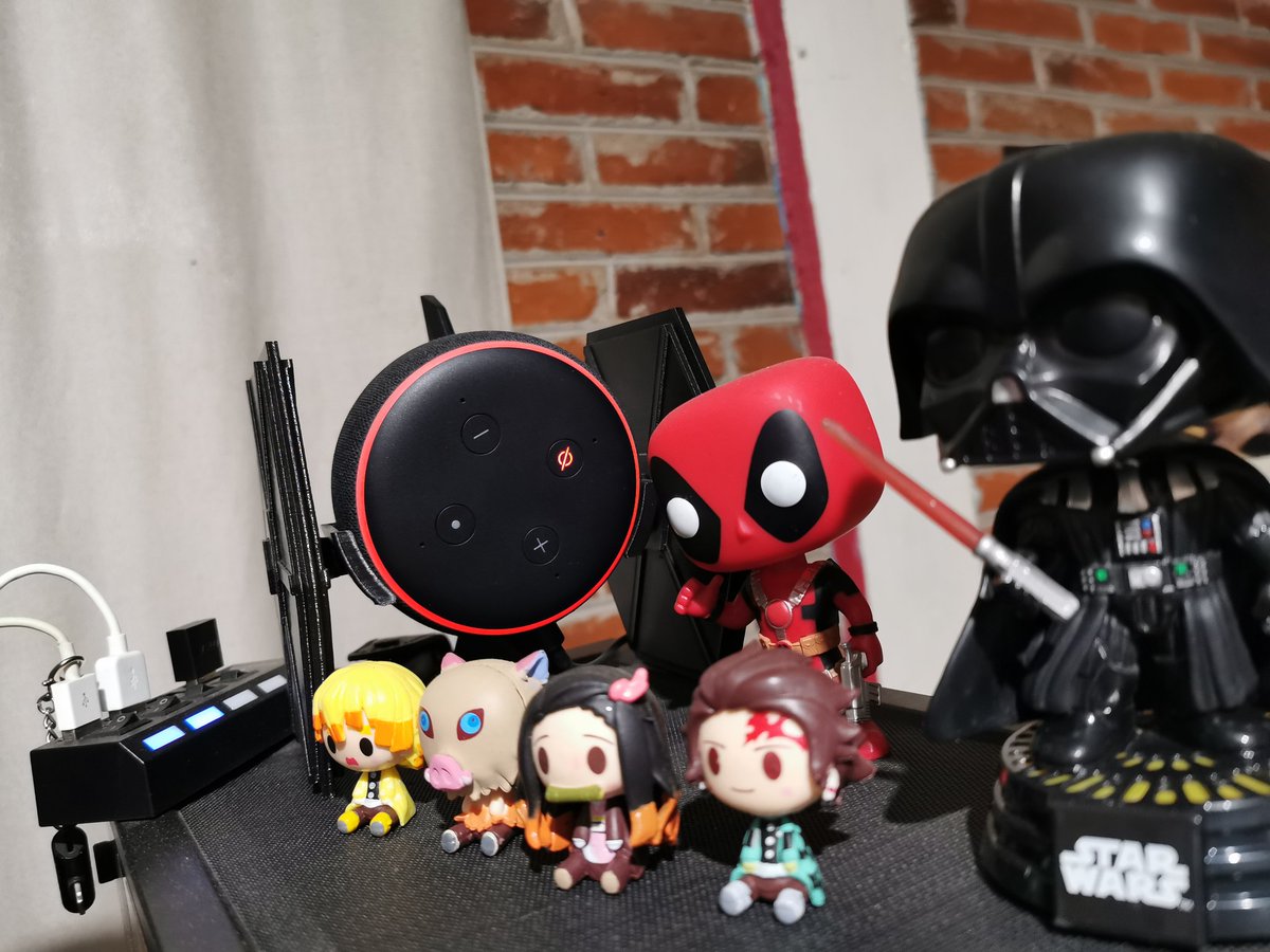 Rod_Bar's tweet image. Alexa se la pasa brincando con sus peticiones de canciones
 #NoControles