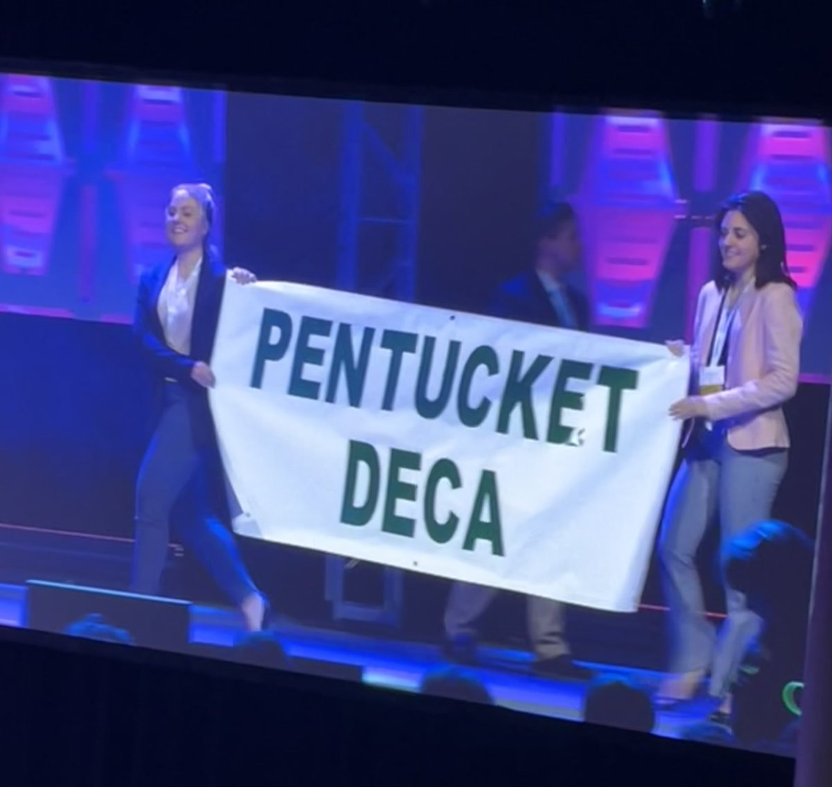 Madison Estes tweet media