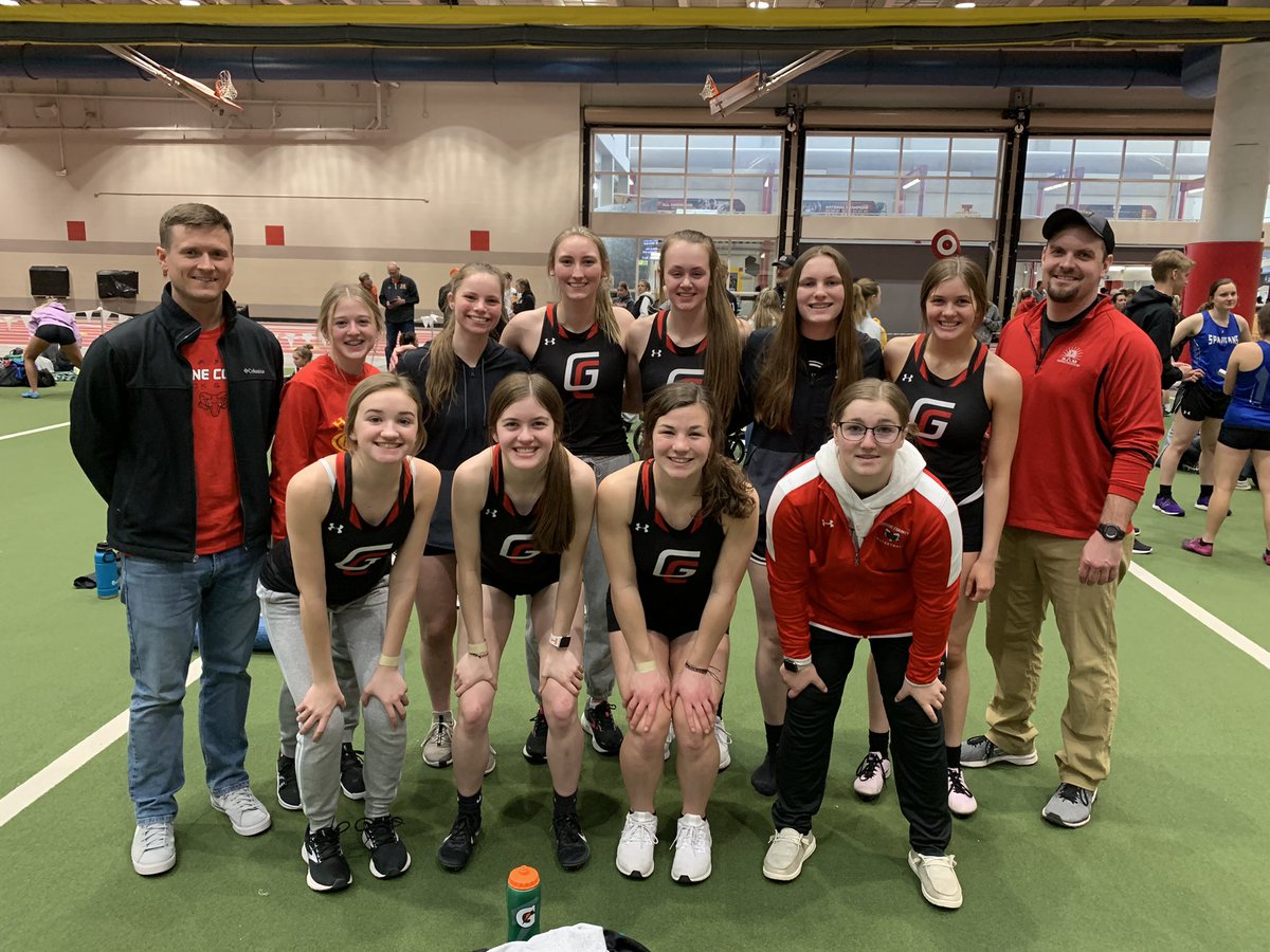 gcgirlstrack's tweet photo. Girls did a great today competing today. 2nd indoor is in the books. @GCHSperformance @GCRamFanatic @greenecntyrams @GCRamtrackfield https://t.co/AatTgQ5c7L